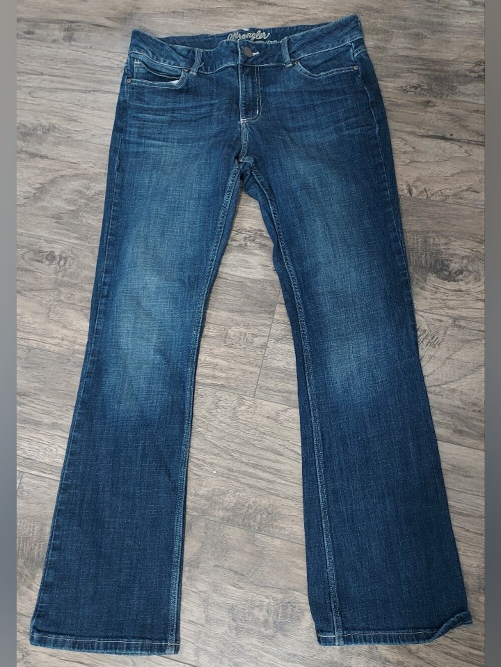 Wrangler Boot Cut Leg Jeans in Dark Blue Wash 13/34 Low Rise